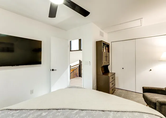 'the High Country Hideaway' Golf Retreat *