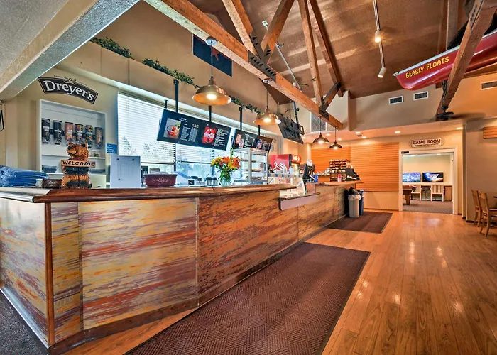 'the High Country Hideaway' Golf Retreat